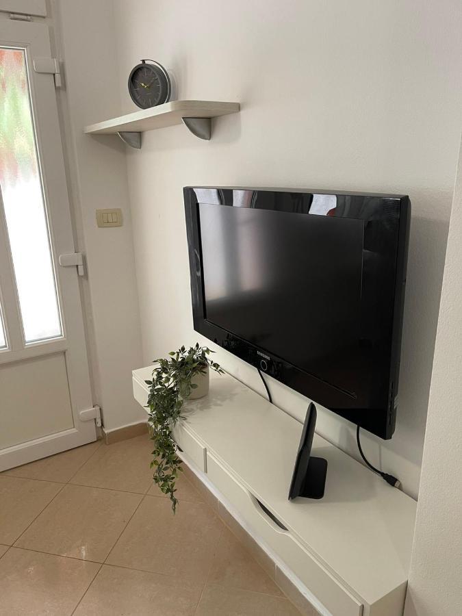 Apartments Lovro Lovran Εξωτερικό φωτογραφία