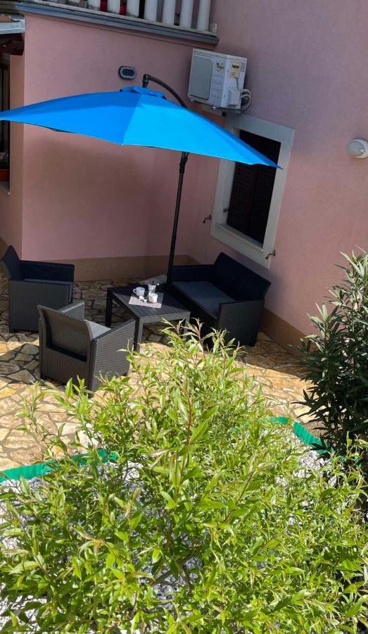 Apartments Lovro Lovran Εξωτερικό φωτογραφία